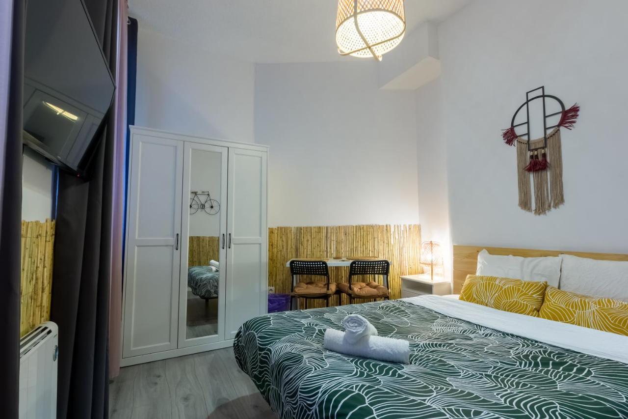 Social - Coworking - hostel Madrid Eksteriør billede