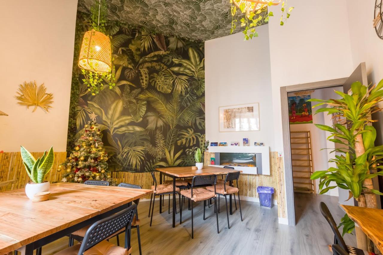Social - Coworking - hostel Madrid Eksteriør billede