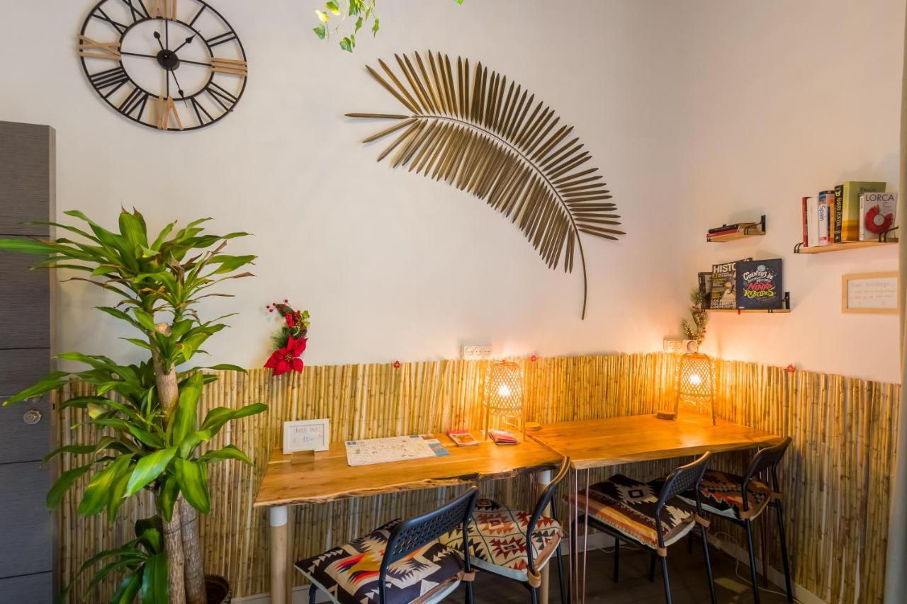 Social - Coworking - hostel Madrid Eksteriør billede